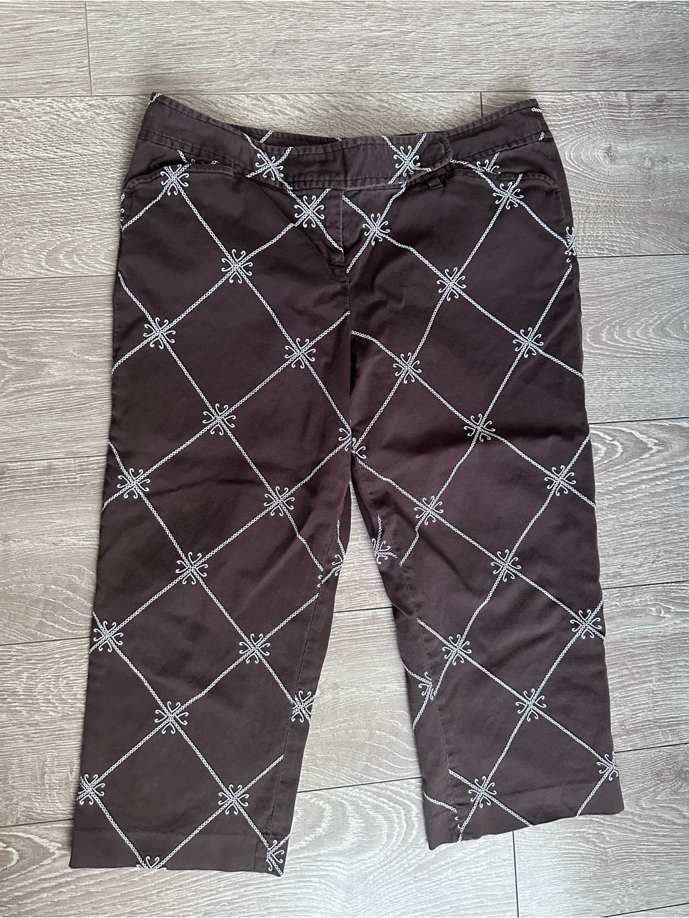 Y2K Embroidered Marisa Crop Capri Brown Pants